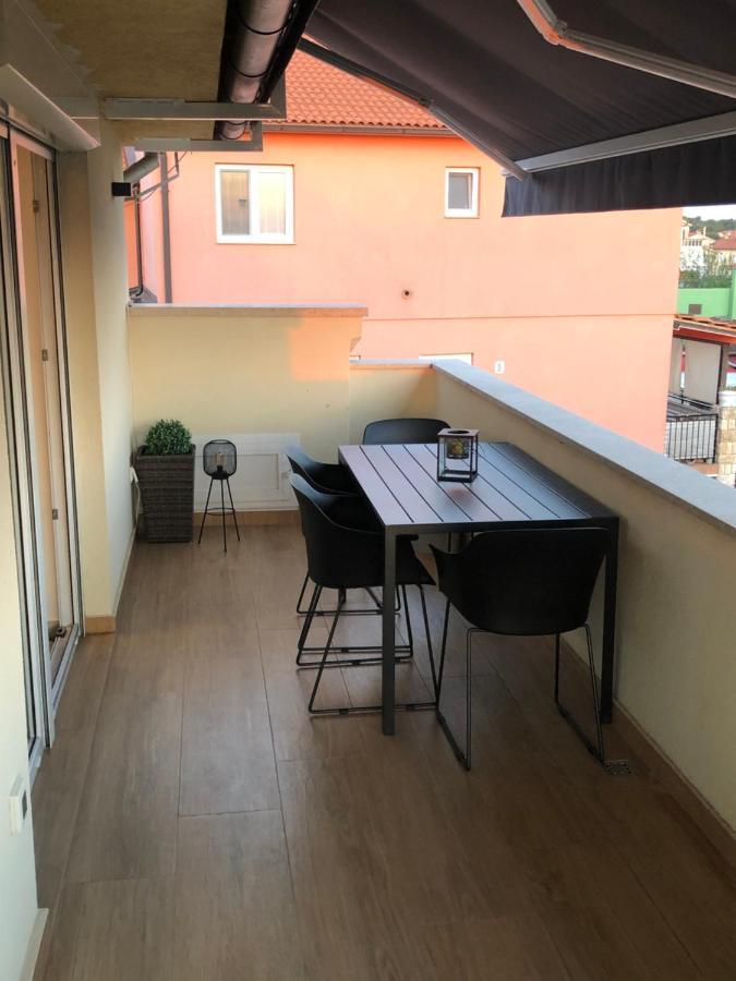 Sunny Apartment Ana Медулин Экстерьер фото