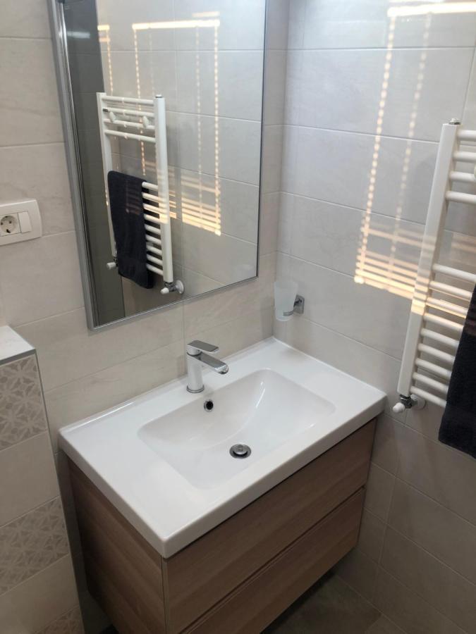 Sunny Apartment Ana Медулин Экстерьер фото